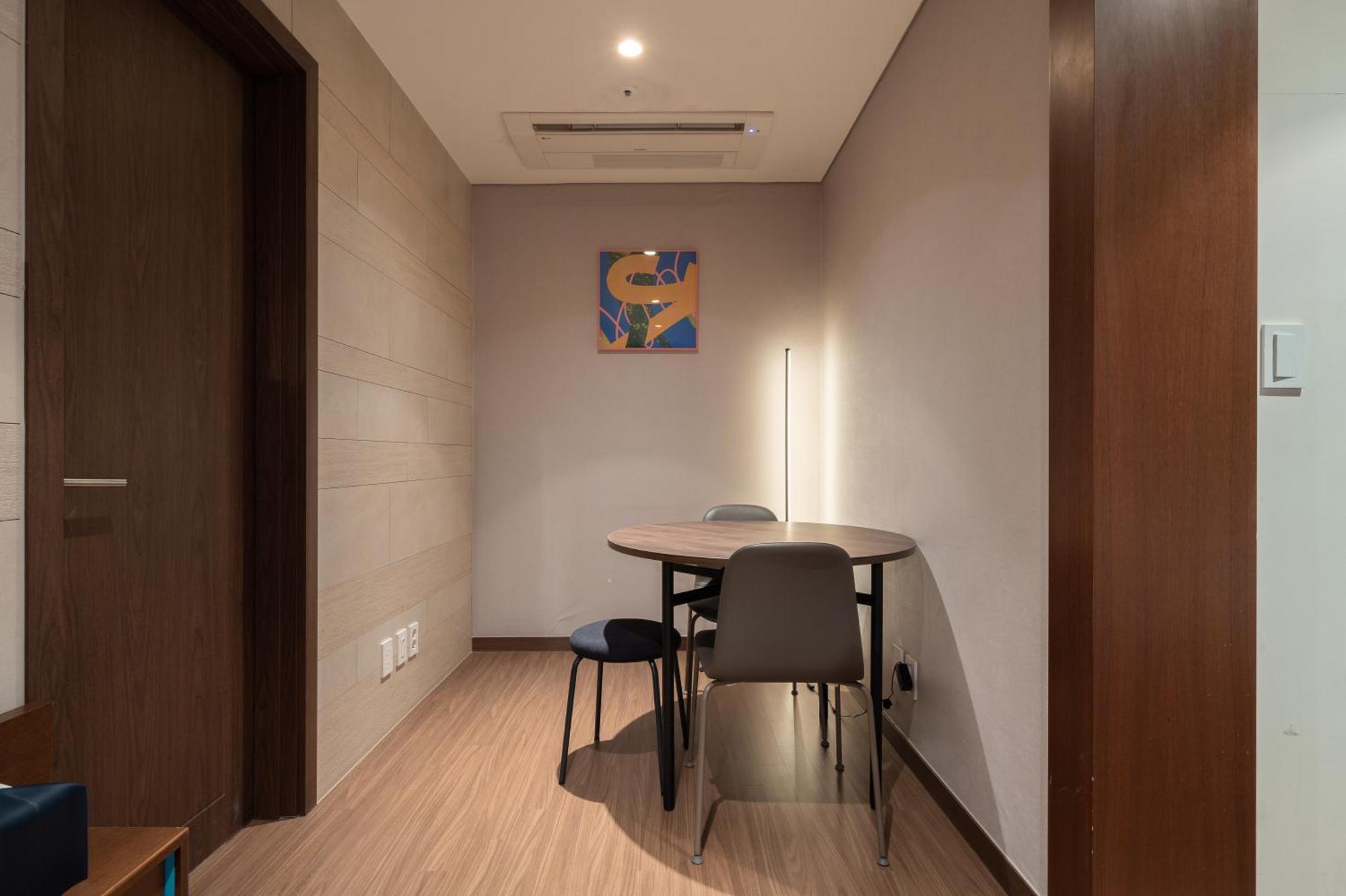 Urbanstay Haeundae Station Пусан Екстериор снимка