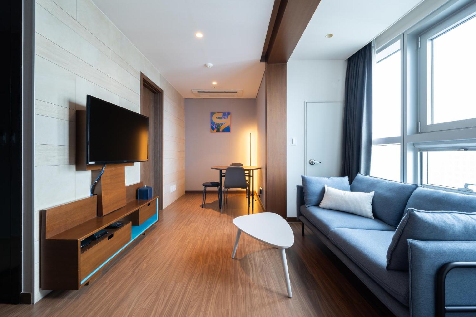 Urbanstay Haeundae Station Пусан Екстериор снимка